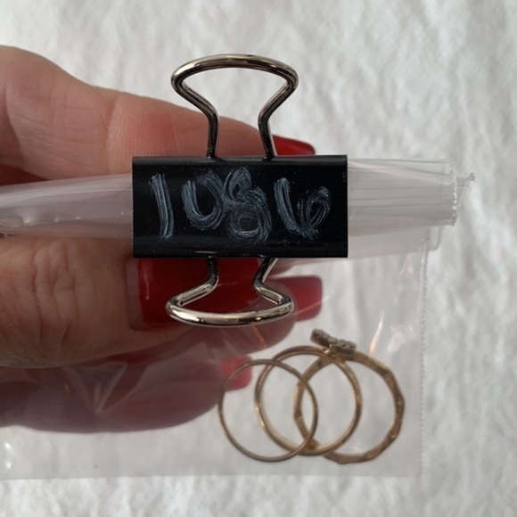 💐5/25 3 stacked matching rings rhinestone chevron design simple bands - Picture 7 of 7